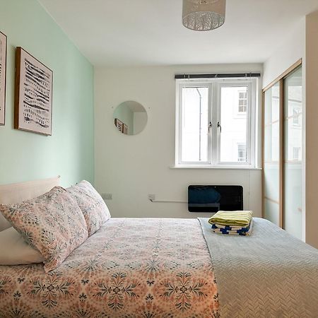 Luxury 2 Bedroom City Centre Apartment - Secure Parking - Amazing Location! Canterbury Exteriör bild