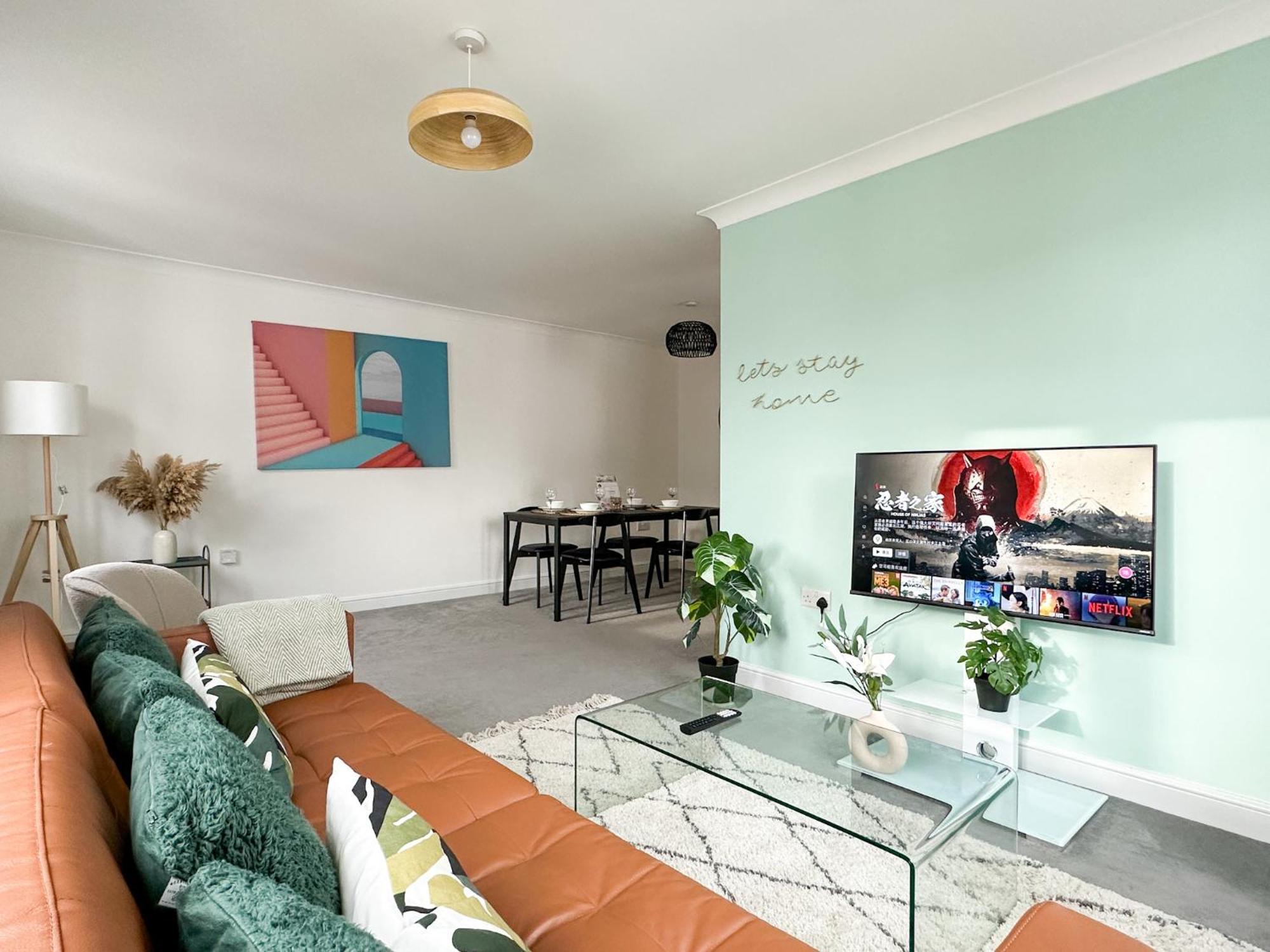 Luxury 2 Bedroom City Centre Apartment - Secure Parking - Amazing Location! Canterbury Exteriör bild