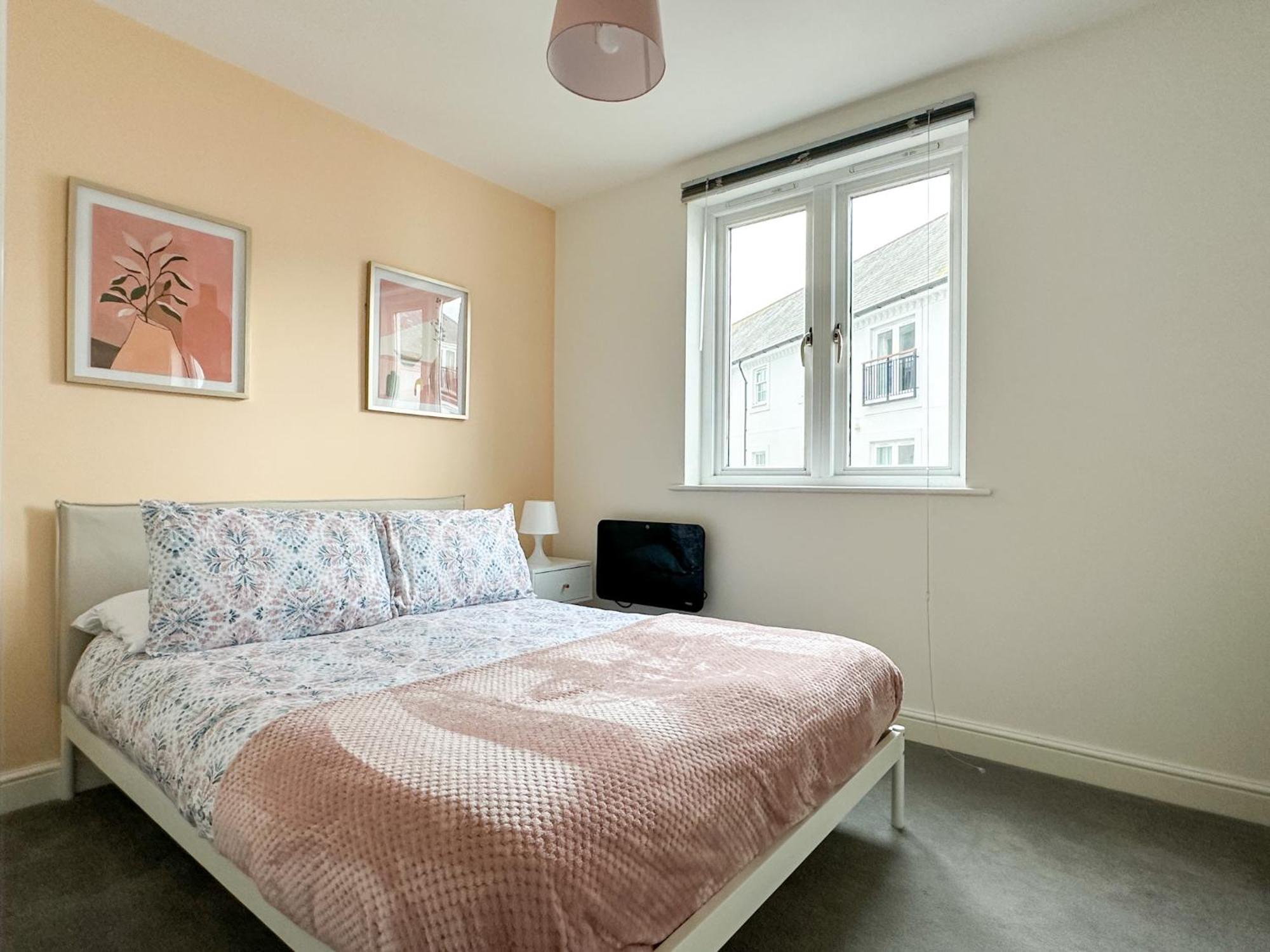 Luxury 2 Bedroom City Centre Apartment - Secure Parking - Amazing Location! Canterbury Exteriör bild