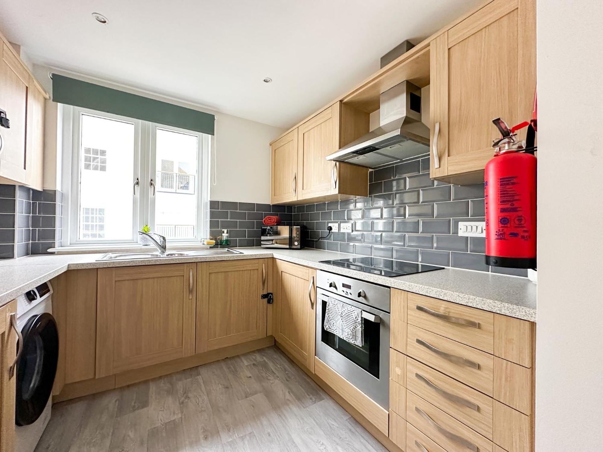 Luxury 2 Bedroom City Centre Apartment - Secure Parking - Amazing Location! Canterbury Exteriör bild