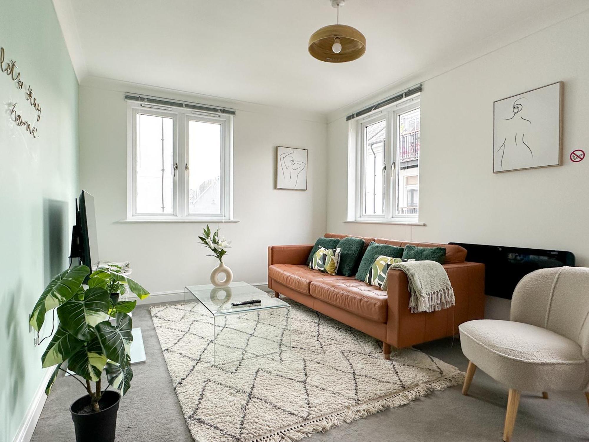 Luxury 2 Bedroom City Centre Apartment - Secure Parking - Amazing Location! Canterbury Exteriör bild